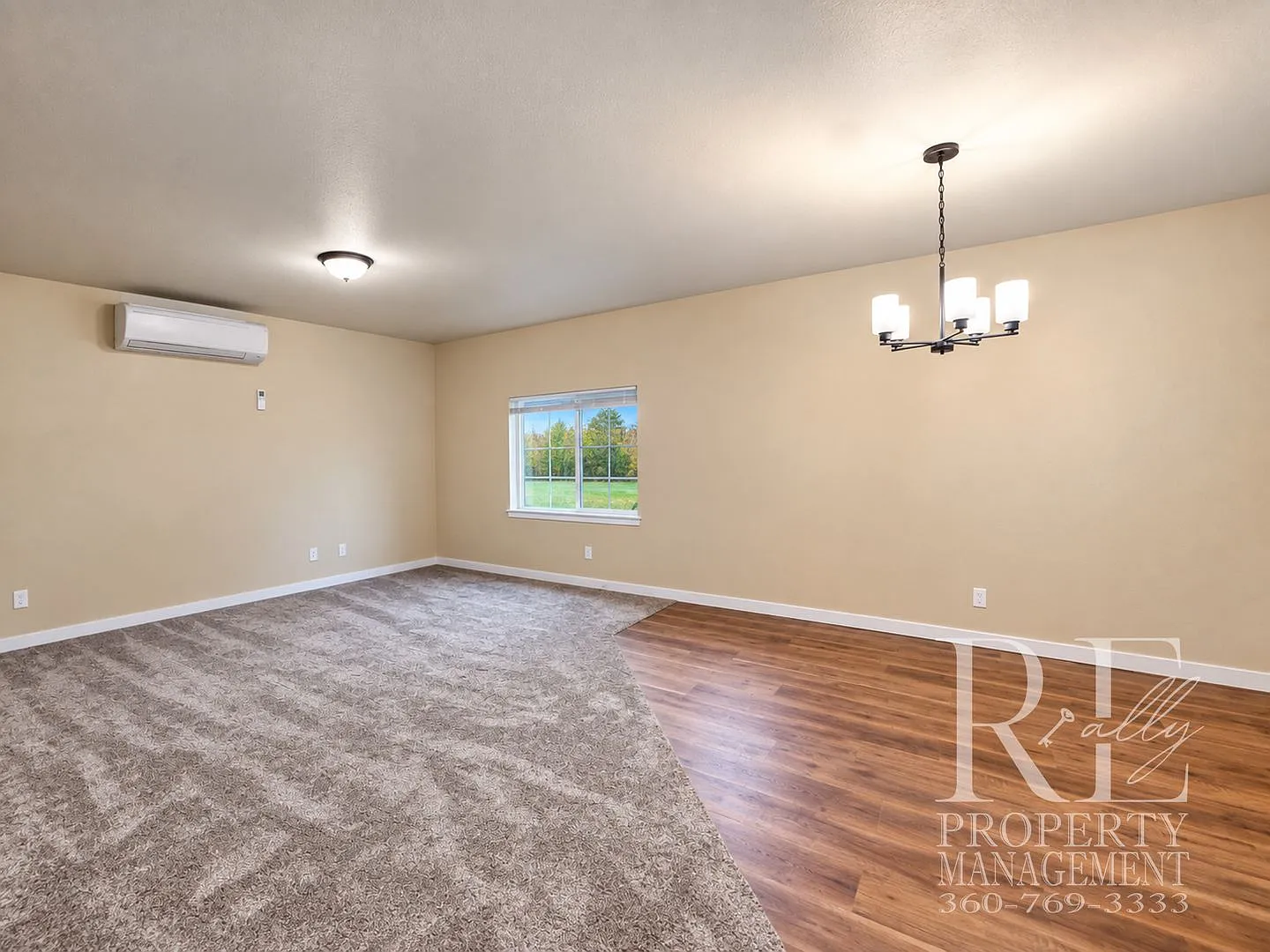 Newly Built 2-Bedroom Upper Duplex with Garage, AC & Designated Parking — Photo 4
