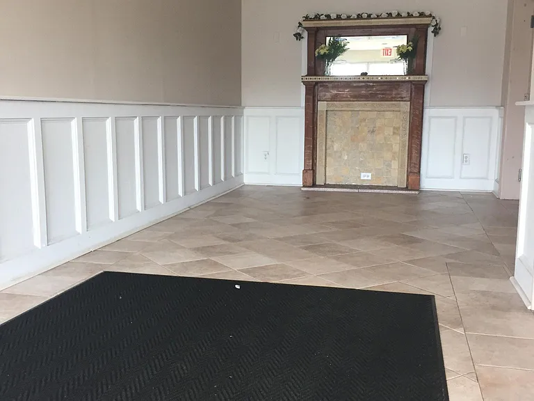 323 Center St — Photo 14