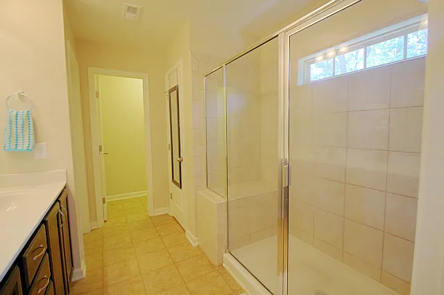 2708 Evanston Ave — Photo 10