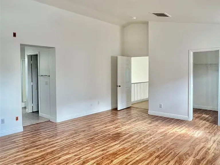 3434 Bella Valencia Ct — Photo 5