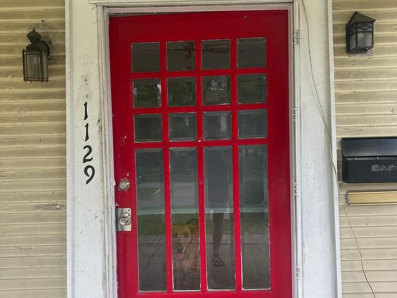 3rd image of 1129 Boulevard St APT 1