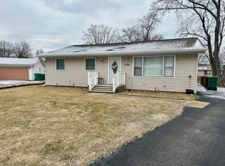 7706 Wallace St, Merrillville, IN 46410