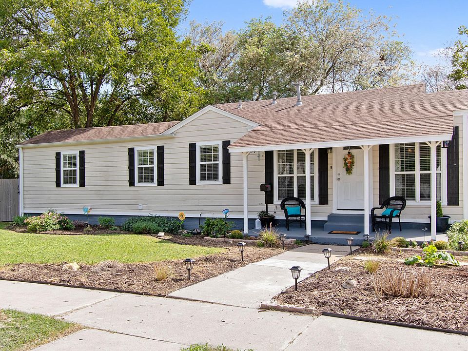 1st image of 3909 Locke Ave