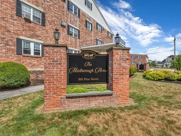 305 Pine St APT 13, Lowell, MA 01851