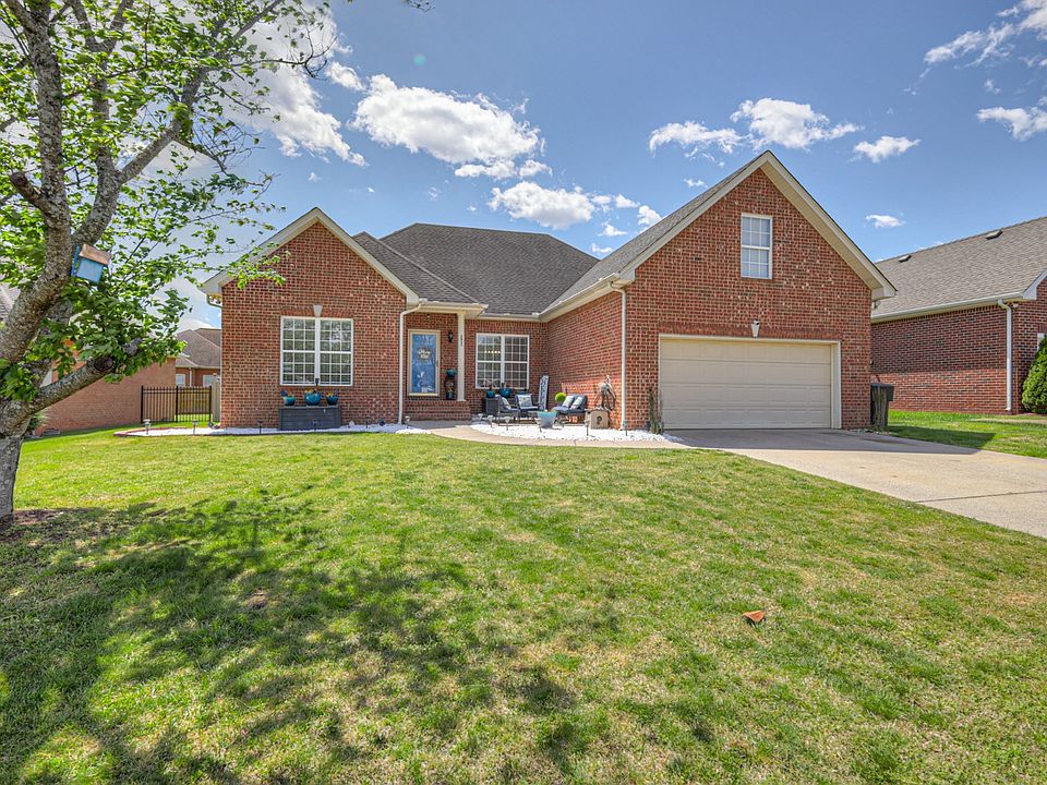 1st image of 2825 Vicwood Dr