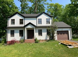 6 Wynnewood Rd, Livingston, NJ 07039