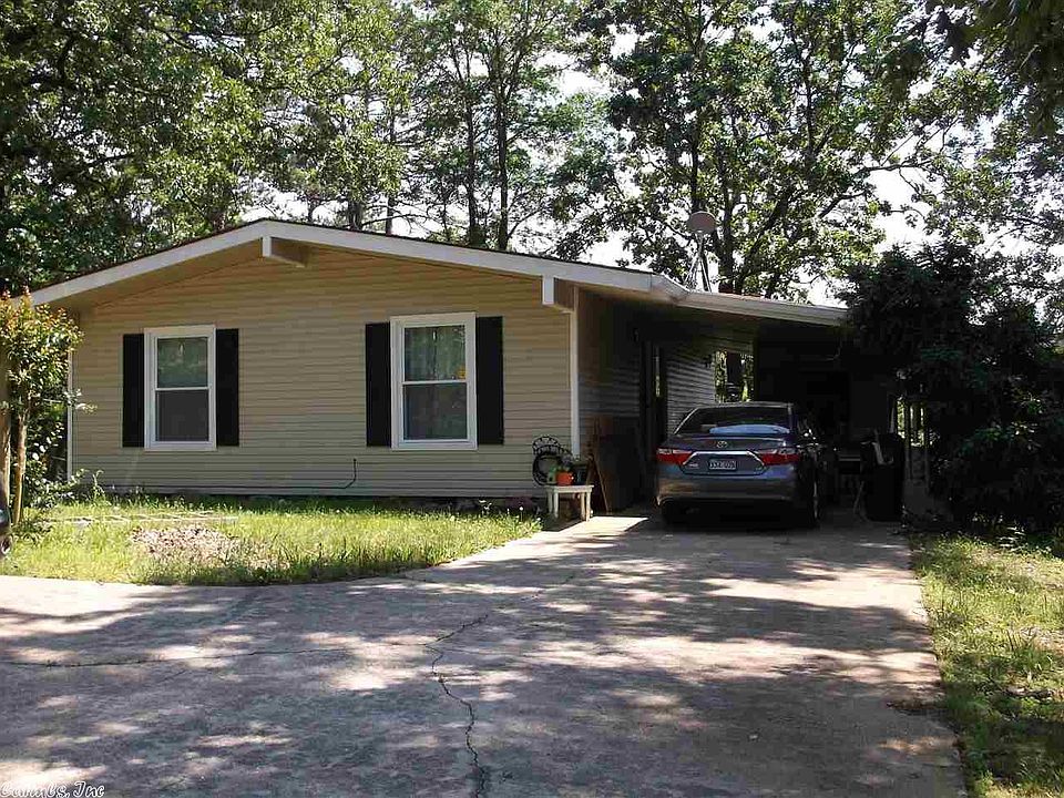 1st image of 812 Independence Dr
