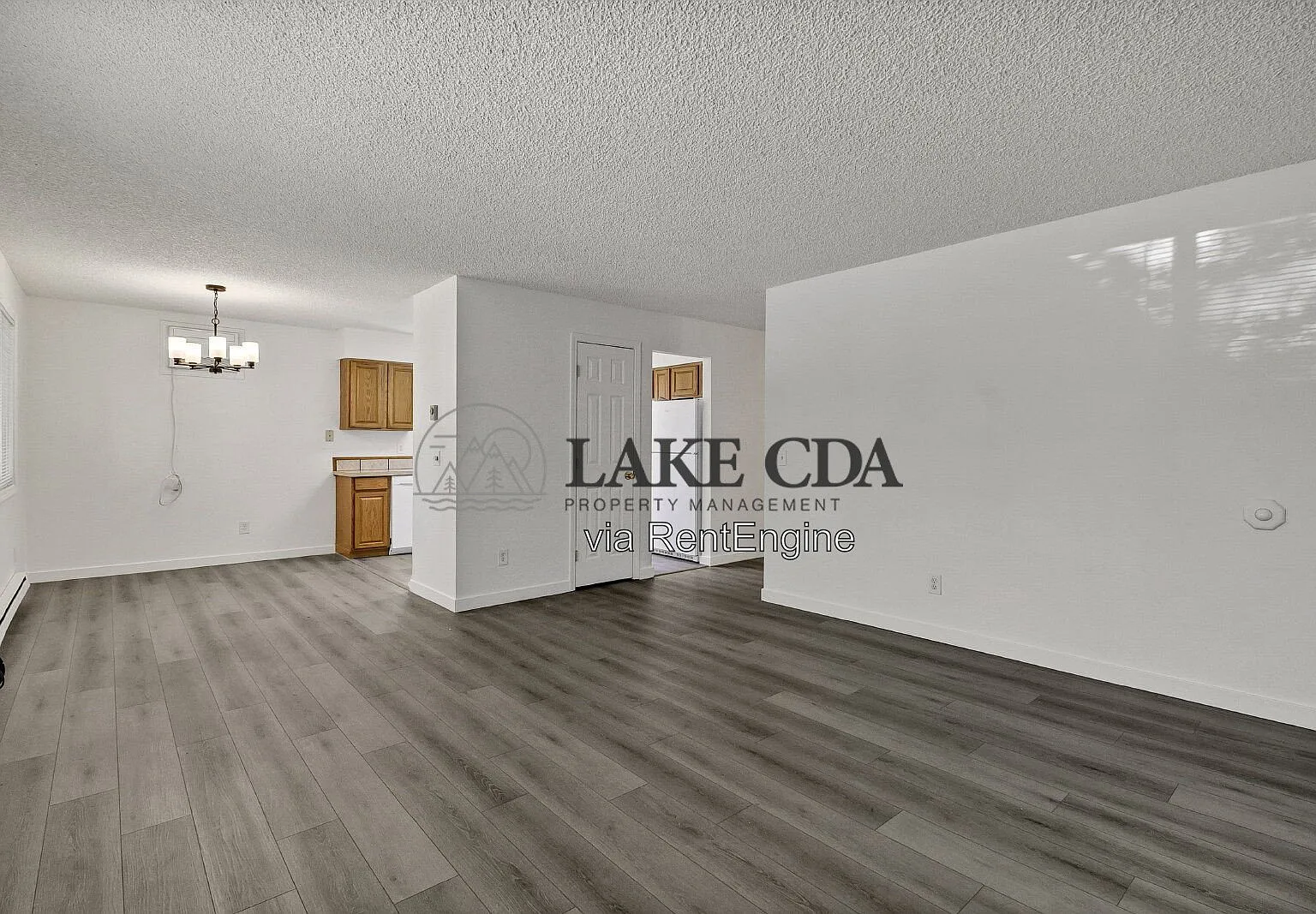 3 bed, 1.0 bath, 1000 sqft, $1,695 — Photo 2