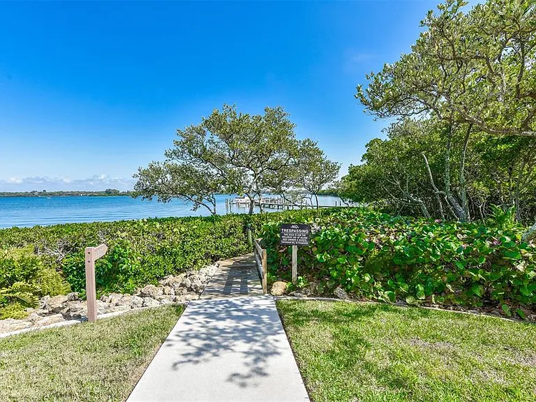 8770 Midnight Pass Rd #402B — Photo 46