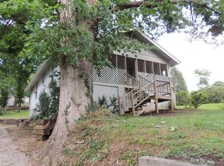 512 Agnes Rd, Knoxville, TN 37919