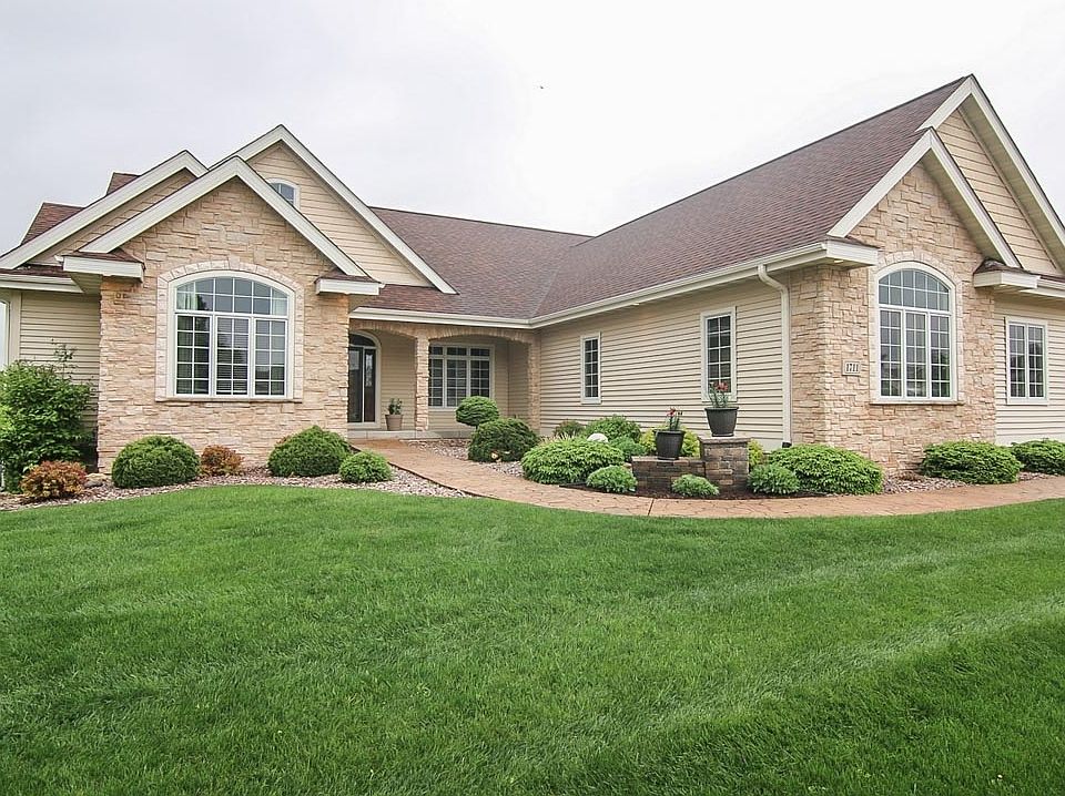1st image of 1711 Ashford Ln