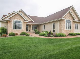 1711 Ashford Ln, Waunakee, WI 53597