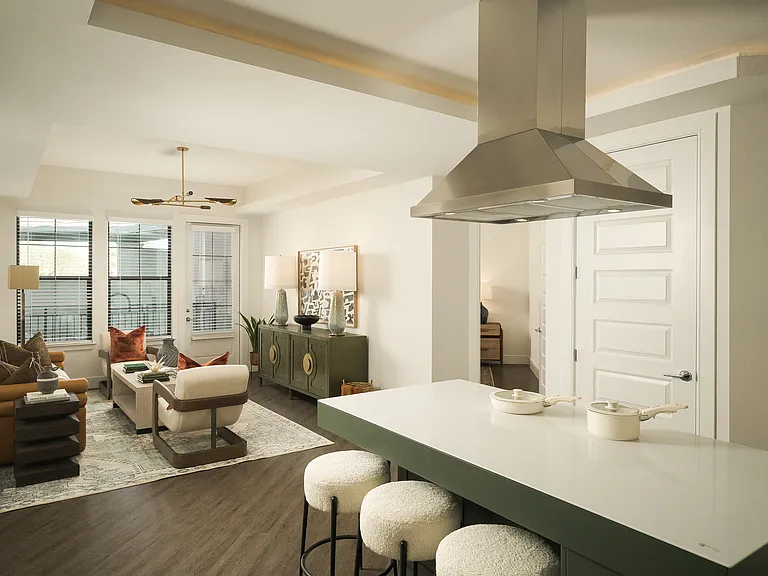 The Beverly — Photo 36