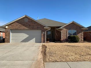 1516 Jordan Dr, Moore, OK 73160