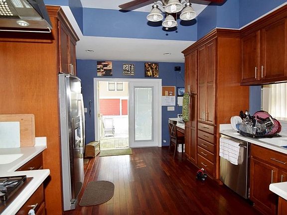 3rd image of 1633 Drew Ave