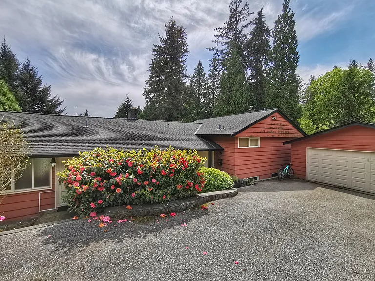 1294 Netley Pl — Photo 17