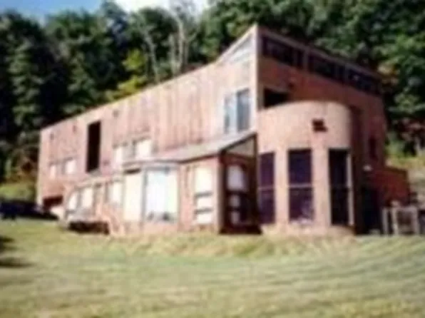 591 Casterline Rd, Endicott, NY 13760