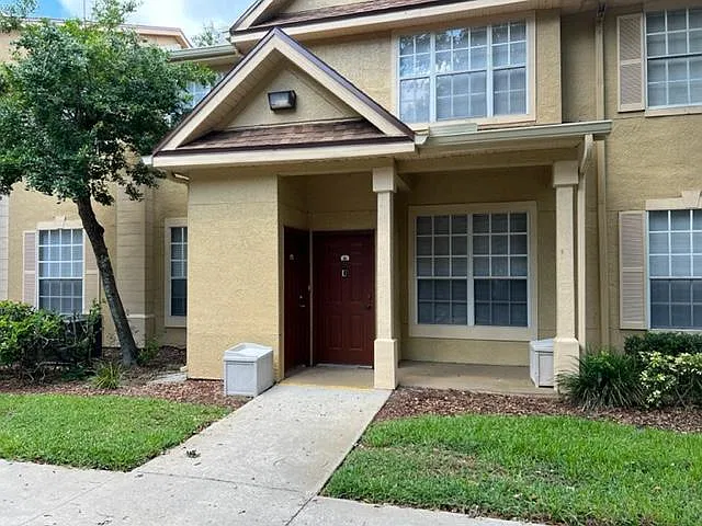 2 bed, 1170 sqft, $1,795 — Photo 1