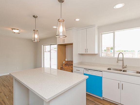 4th image of 4116 W Pinchot Ave