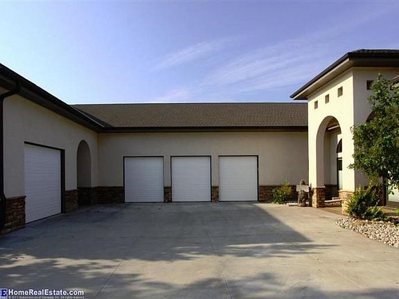 4th image of 1360 Pelican Bay Pl