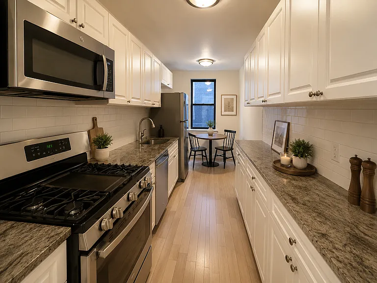 80 Clarkson Ave #2L — Photo 2