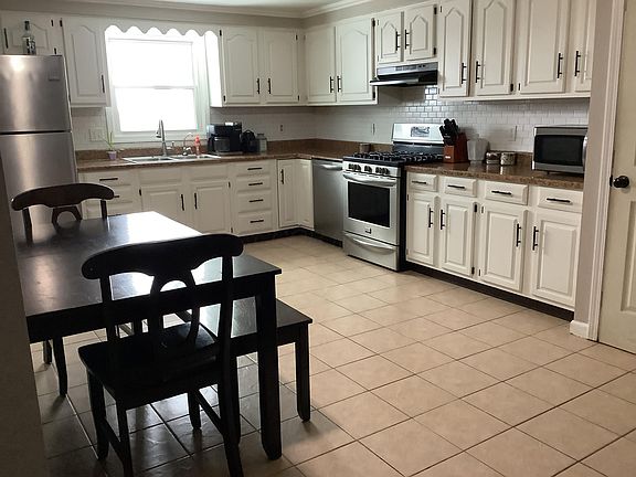 3rd image of 225 3rd St