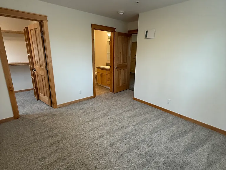 19352 Viking Ave NW — Photo 15