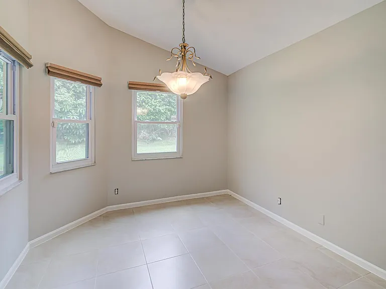 7774 Stirling Bridge Blvd S — Photo 9