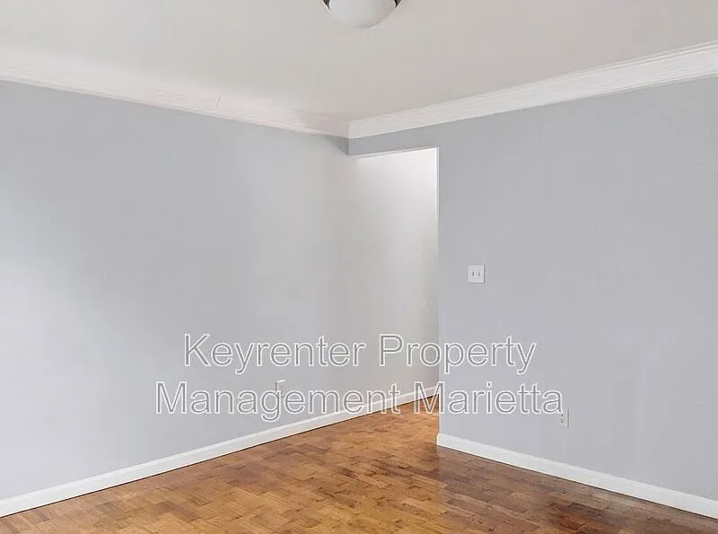 4 bed, 2.0 bath, 1856 sqft, $1,995 — Photo 4