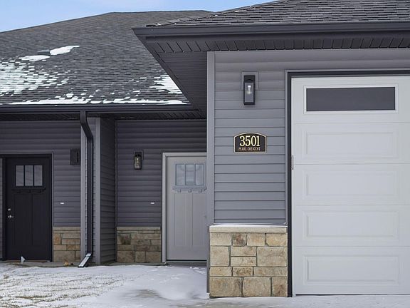 4th image of 3501 Pearl Crescent Dr