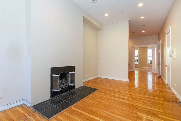 Rented by Harlem Lofts | media 10