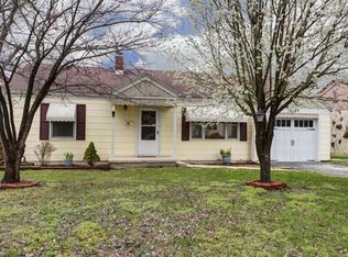 1145 S Stewart Ave, Springfield, MO 65804