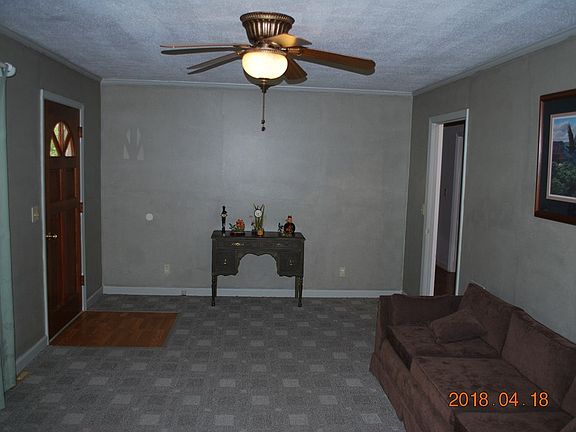 5th image of 100 Tanglewood Dr