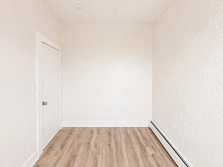 11 Park St #3 — Photo 8
