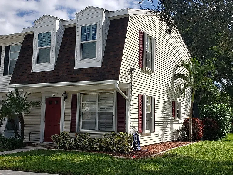 118 Georgian Park Dr #118 — Photo 1