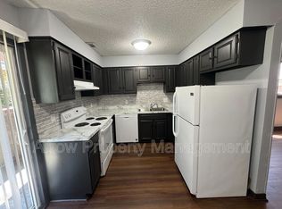 930 S 17th St #1, Lincoln, NE 68508