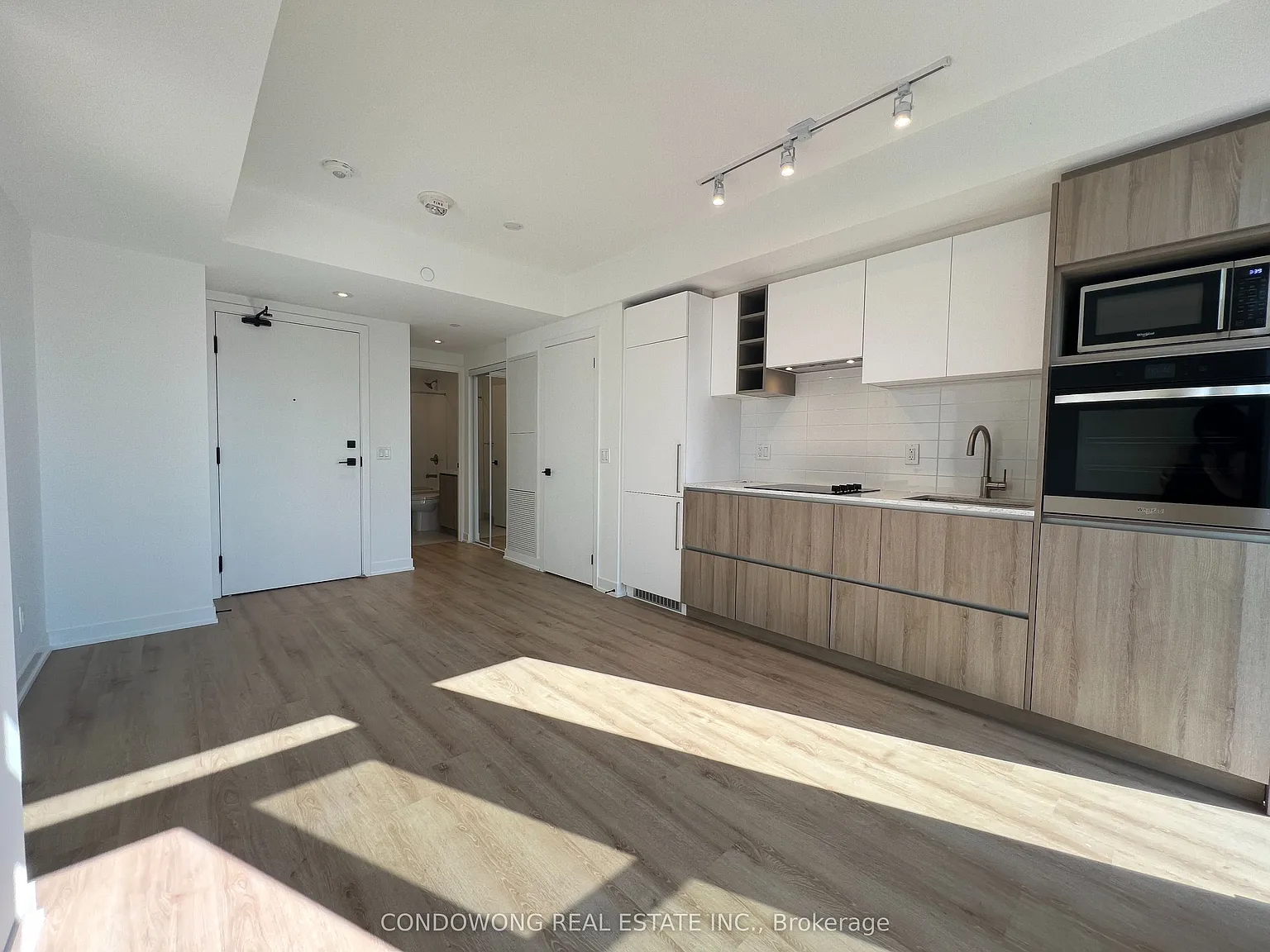 1 bed, $2,050 — Photo 4