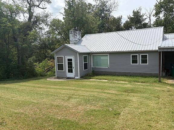 2nd image of 1003 Cedar Avenue