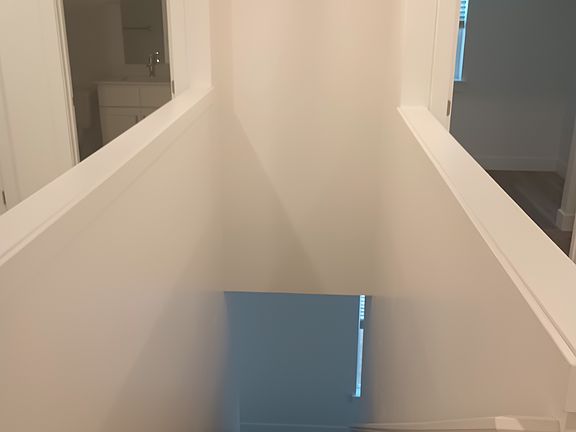 5th image of 639 W 575 N