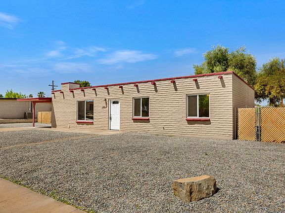 2nd image of 932 S Elmerita Ave