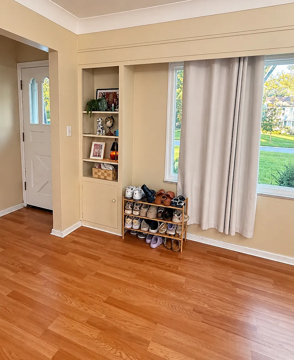 2645 Drummond Rd — Photo 3