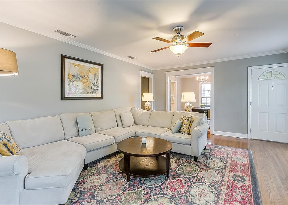 1st image of 3825 Linden Ave