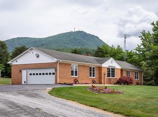 5727 Penn Laird Dr, Penn Laird, VA 22846