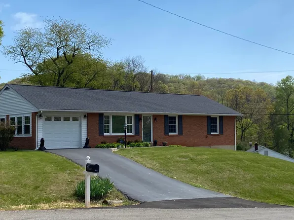 603 Landfair Dr, Vinton, VA 24179