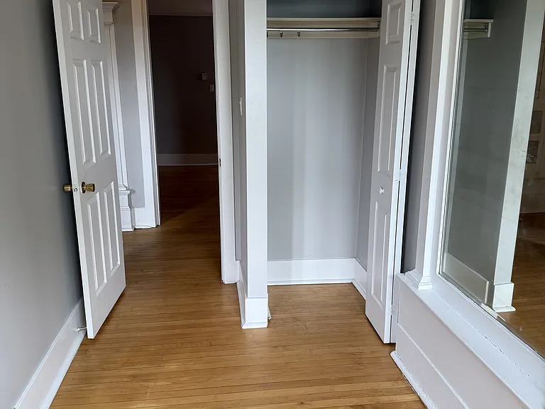 351 Elgin St #B — Photo 19