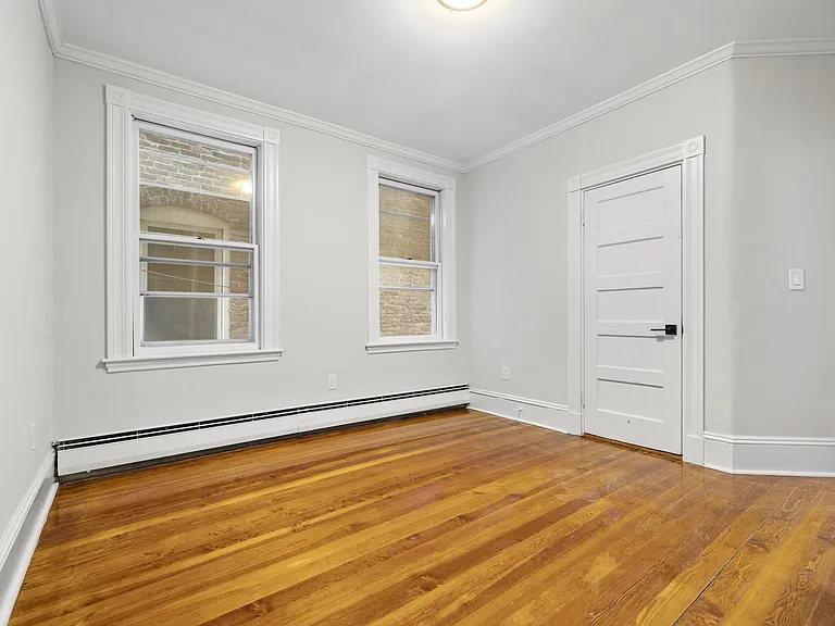 131 Cottage St #1R — Photo 7