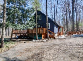 5365 Riverdale Ln, Lake Ann, MI 49650