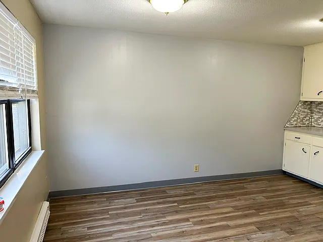 2 bed, 1.5 bath, 1050 sqft, $1,875 — Photo 3