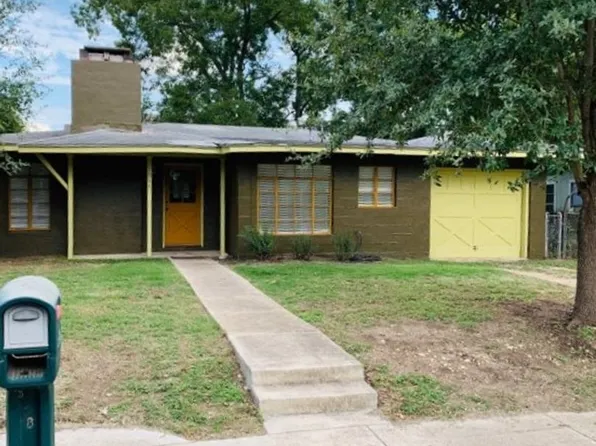 1064 Sycamore St, San Marcos, TX 78666