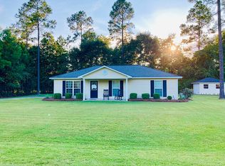 6213 Fox Run Cir, Blackshear, GA 31516